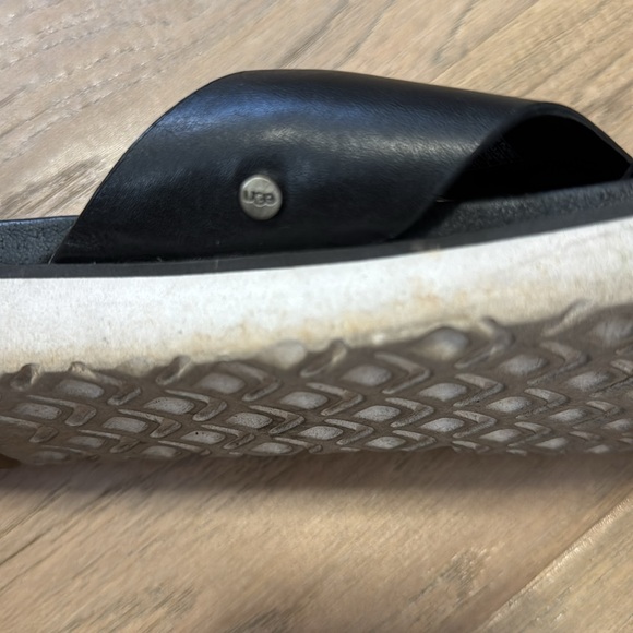 UGG Women's Kari Sandal Size 11 - Picture 7 of 8